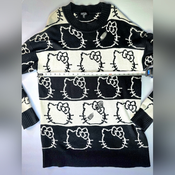 EUC Hello Kitty Dolls Kill Distressed Black and White Striped Sweater Size Large - Picture 5 of 5